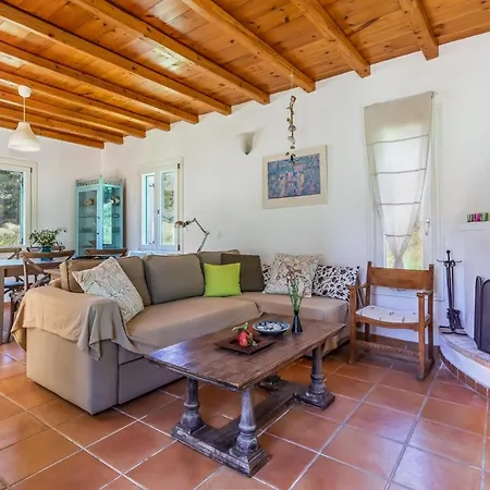 펜션 Myrto's House At Agnontas