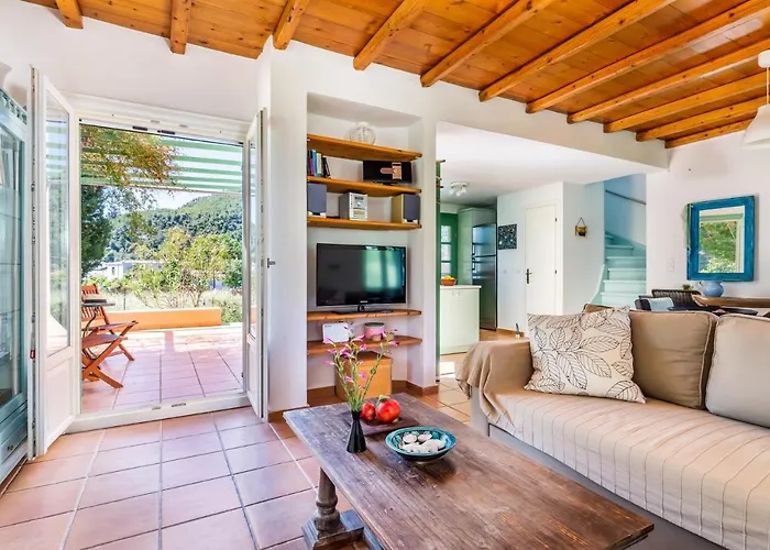 Myrto's House At Agnontas