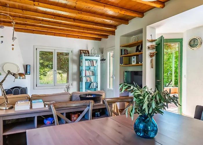 Myrto's House At Holiday home *